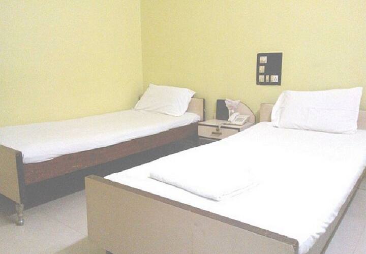 Hotel Blue Paradise, Chandrapur 4